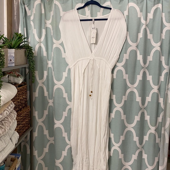 Raviya White Maxi Dress Coverup - Picture 5 of 6